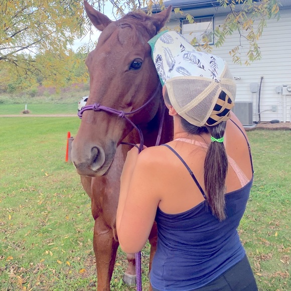 Meet your Posher, Haylie - Picture 1 of 1